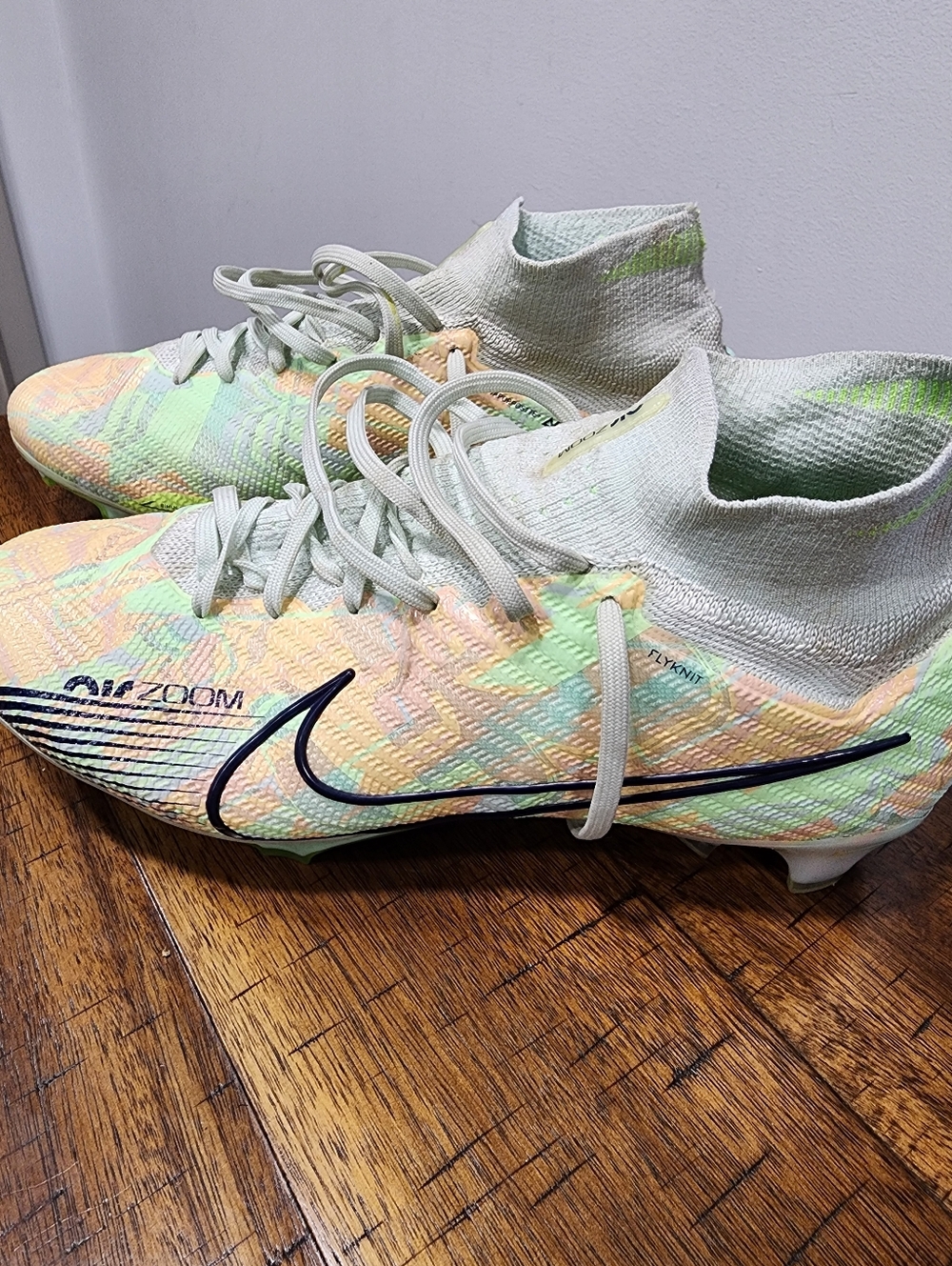 Nike Pastel Green & Peach Flyknit Soccer Cleats Womens US Size 8
